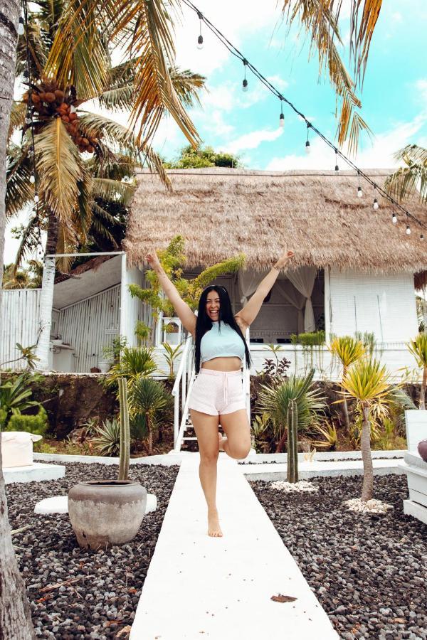 Tropical Glamping Nusa Penida - Private Romantic Seaside Bungalow Diamond Beach Polilit Exteriör bild